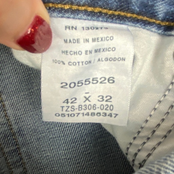 Lee Relaxed Fit Straight Leg Denim Jeans Men's 42 x 32 Medium Blue Frayed Hem - Picture 8 of 9